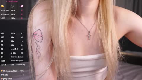 Anna online show from September 2025 11:18:02 PM