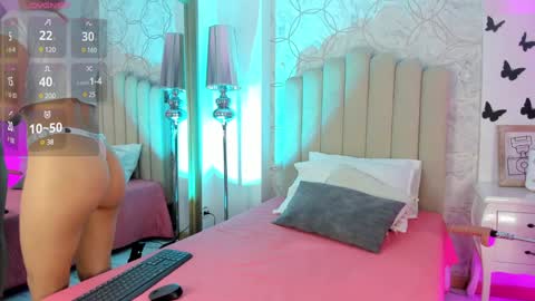 Carolina online show from December 2024 03:34:01 AM