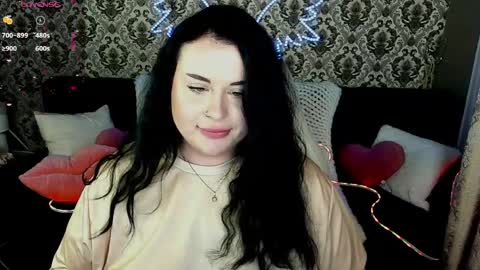 Polly online show from April 2026 03:53:01 PM