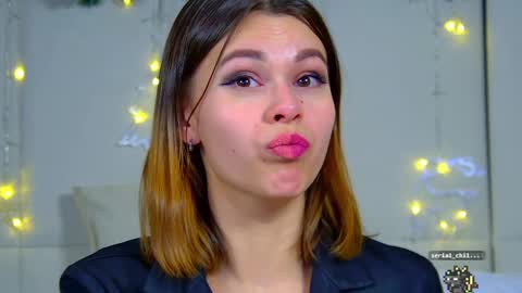 Polly online show from December 2024 12:43:02 AM