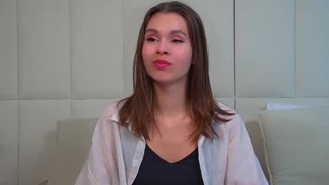 Snapshot of pollylanders chatting on May 2026 06:54:02 AM Polly online show from May 2026 06:54:02 AM