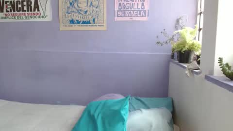 Snapshot of poly_mer chatting on January 2025 03:12:02 PM Poly online show from January 2025 03:12:02 PM