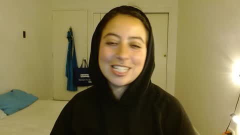 Snapshot of poly_mer chatting on December 2025 01:33:02 AM Poly online show from December 2025 01:33:02 AM