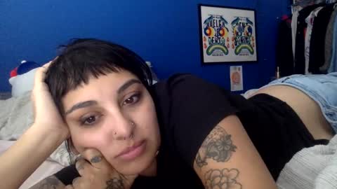 polymamii online show from February 2026 07:23:01 PM