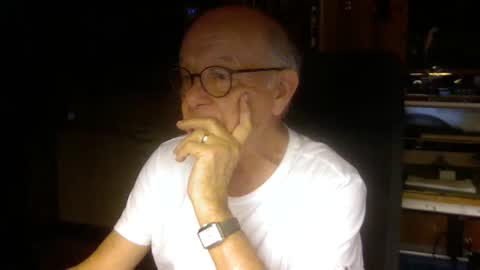 Snapshot of pomme1949 chatting on December 2025 04:33:01 PM pomme1949 online show from December 2025 04:33:01 PM