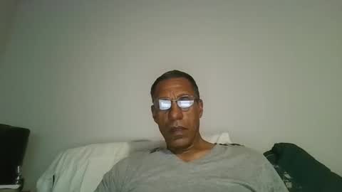 poolguy2496 online show from October 2025 06:34:01 AM