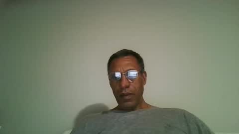 poolguy2496 online show from October 2025 09:15:01 AM