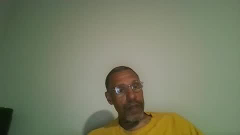 poolguy2496 online show from November 2025 05:39:01 AM