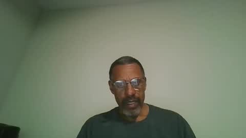 poolguy2496 online show from November 2025 02:44:02 AM