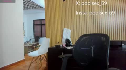 poolsexx_69 online show from December 2025 12:31:02 AM