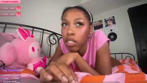 Snapshot of popasprincess chatting on August 2026 05:56:01 PM princess online show from August 2026 05:56:01 PM