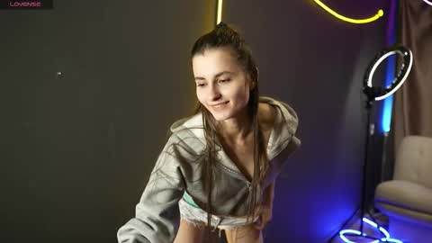 Louise  see you on December 1  at 2200 UTC3 online show from October 2025 08:12:01 AM