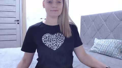 popkornmolli online show from February 2025 01:11:02 PM