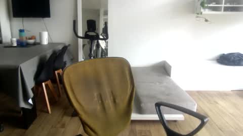 popopo0 online show from October 2025 03:13:01 PM