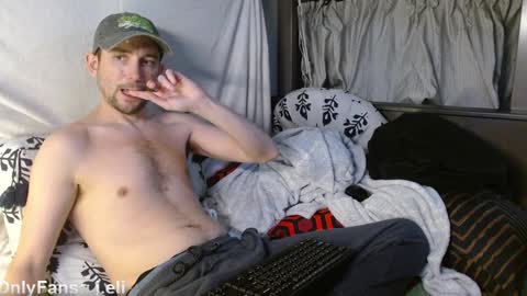 Snapshot of poppunk4life chatting on January 2025 10:19:01 PM Kyle online show from January 2025 10:19:01 PM