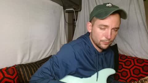 Snapshot of poppunk4life chatting on January 2025 10:52:01 AM Kyle online show from January 2025 10:52:01 AM