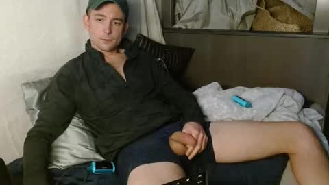 Snapshot of poppunk4life chatting on February 2025 02:21:01 AM Kyle online show from February 2025 02:21:01 AM