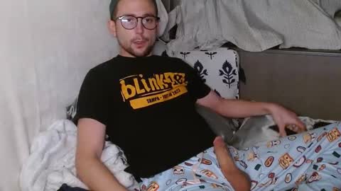 Snapshot of poppunk4life chatting on March 2025 08:09:01 AM Kyle online show from March 2025 08:09:01 AM