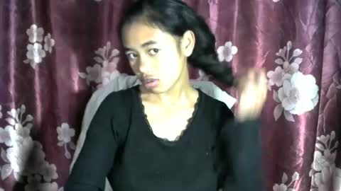 Snapshot of poppy_kelley chatting on June 2026 04:41:02 AM Lilly online show from June 2026 04:41:02 AM