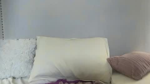 Poppy Knox online show from October 2025 12:07:02 AM