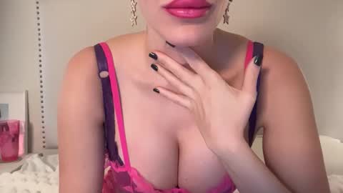 Poppy Knox online show from December 2025 06:50:01 PM