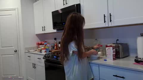 Snapshot of poppyquinn chatting on May 2026 01:23:02 AM PoppyQuinn online show from May 2026 01:23:02 AM