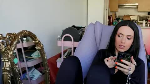 A cadia online show from November 2025 04:06:02 PM