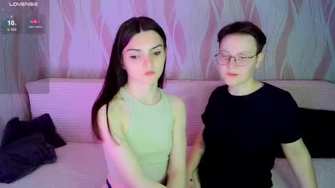 Ana and Tati online show from October 2025 07:34:01 PM