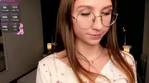 Elizabeth online show from September 2025 07:16:01 PM