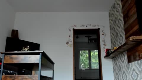 positivevibess online show from October 2025 12:24:02 PM