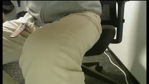 ConchilDog online show from November 2025 05:12:02 PM