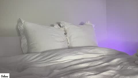 Selena online show from December 2024 12:26:01 AM