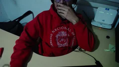 powerfulzeus2 online show from November 2025 04:45:02 AM