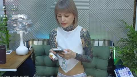 Lola online show from March 2026 05:29:02 AM