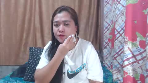 precious0088 online show from April 2026 06:13:01 AM