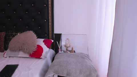 Ailyn online show from February 2025 08:39:01 AM