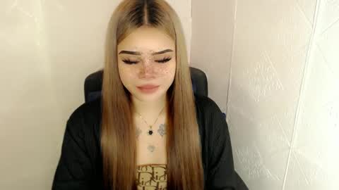 MAXXINE online show from March 2025 03:28:02 AM