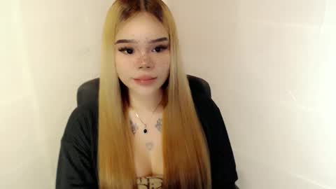 MAXXINE online show from December 2025 04:29:02 AM