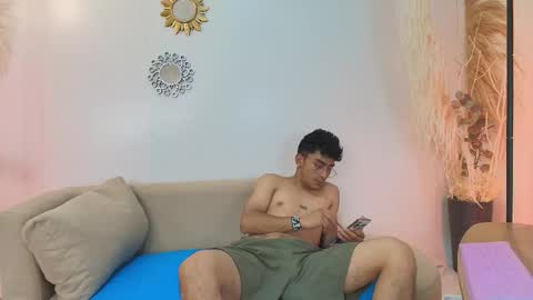 Andres online show from November 2025 06:12:01 AM