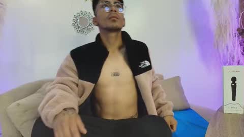 Andres online show from November 2025 06:29:02 AM