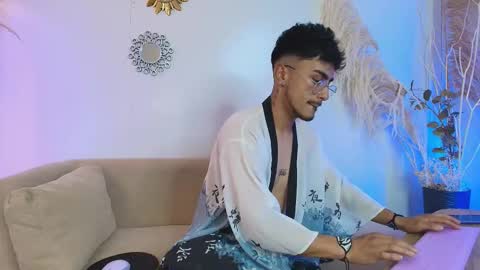 Andres online show from December 2025 07:03:02 AM