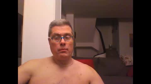 Snapshot of prendimisubito chatting on March 2025 12:09:02 AM prendimisubito online show from March 2025 12:09:02 AM