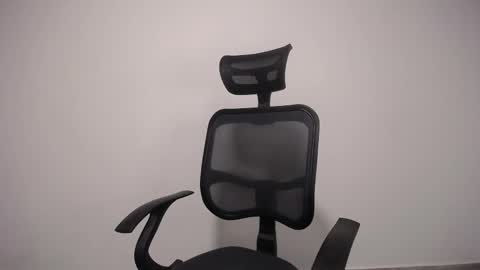 Plux online show from February 2025 02:01:02 AM