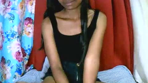 prettiethalia online show from November 2025 09:08:02 AM