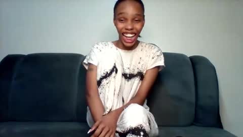 pretty253 online show from October 2025 12:33:02 AM