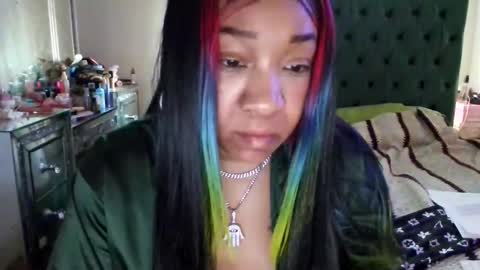 Yasmine pretty online show from December 2025 02:43:02 PM