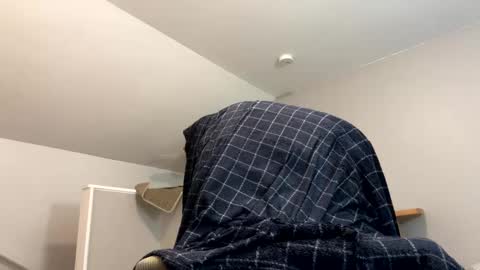 pretty_boy321 online show from December 2024 05:00:01 AM