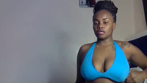 pretty_daina3 online show from April 2026 09:52:01 PM