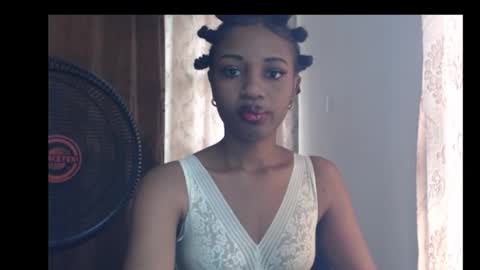 Snapshot of pretty_ebonygirl2 chatting on February 2026 10:05:01 AM Pretty ebonygirl2 online show from February 2026 10:05:01 AM