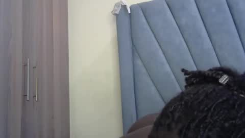 pretty_fel online show from September 2025 03:16:02 PM